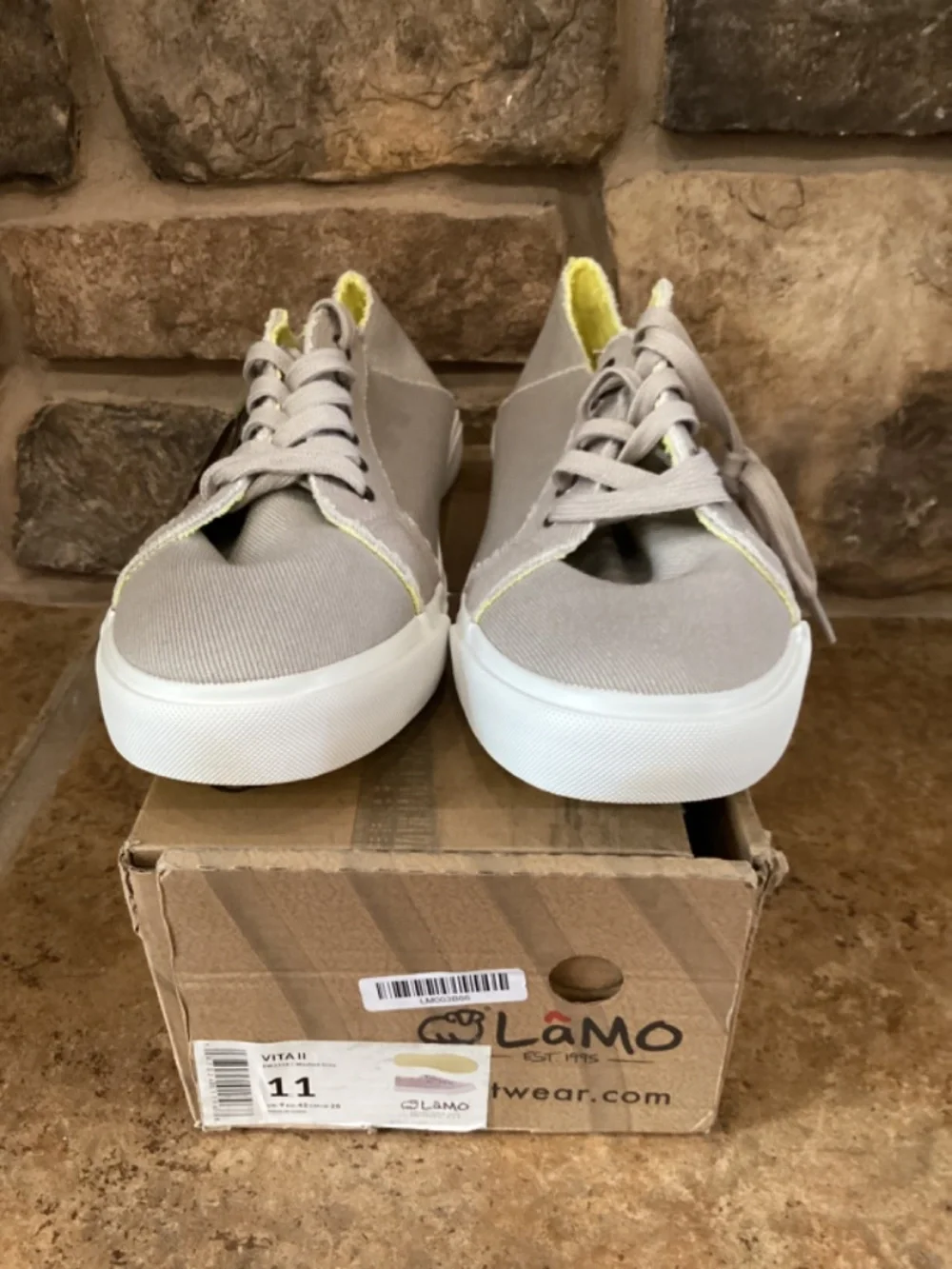 Lamo Vita 2 Womens Sneakers Size 11‎ Washed Gray New In Box Fabric Lace Up